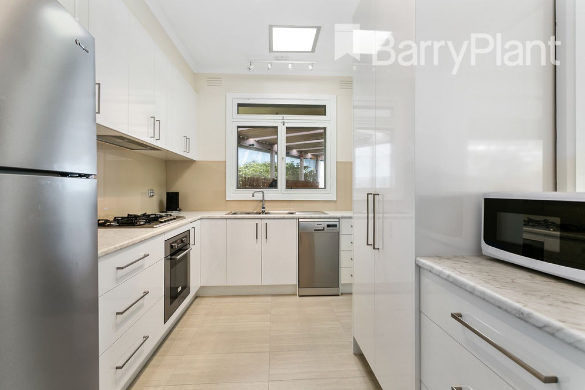 52 Rosebud Parade, Rosebud, VIC 3939 - Thumbnail 2 - 11/10/2019