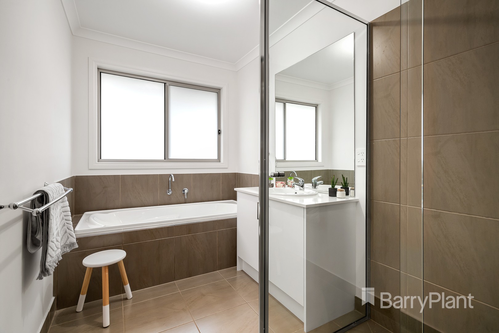 17a Ingrams RoadResearch, VIC 3095, Research - Thumbnail 8