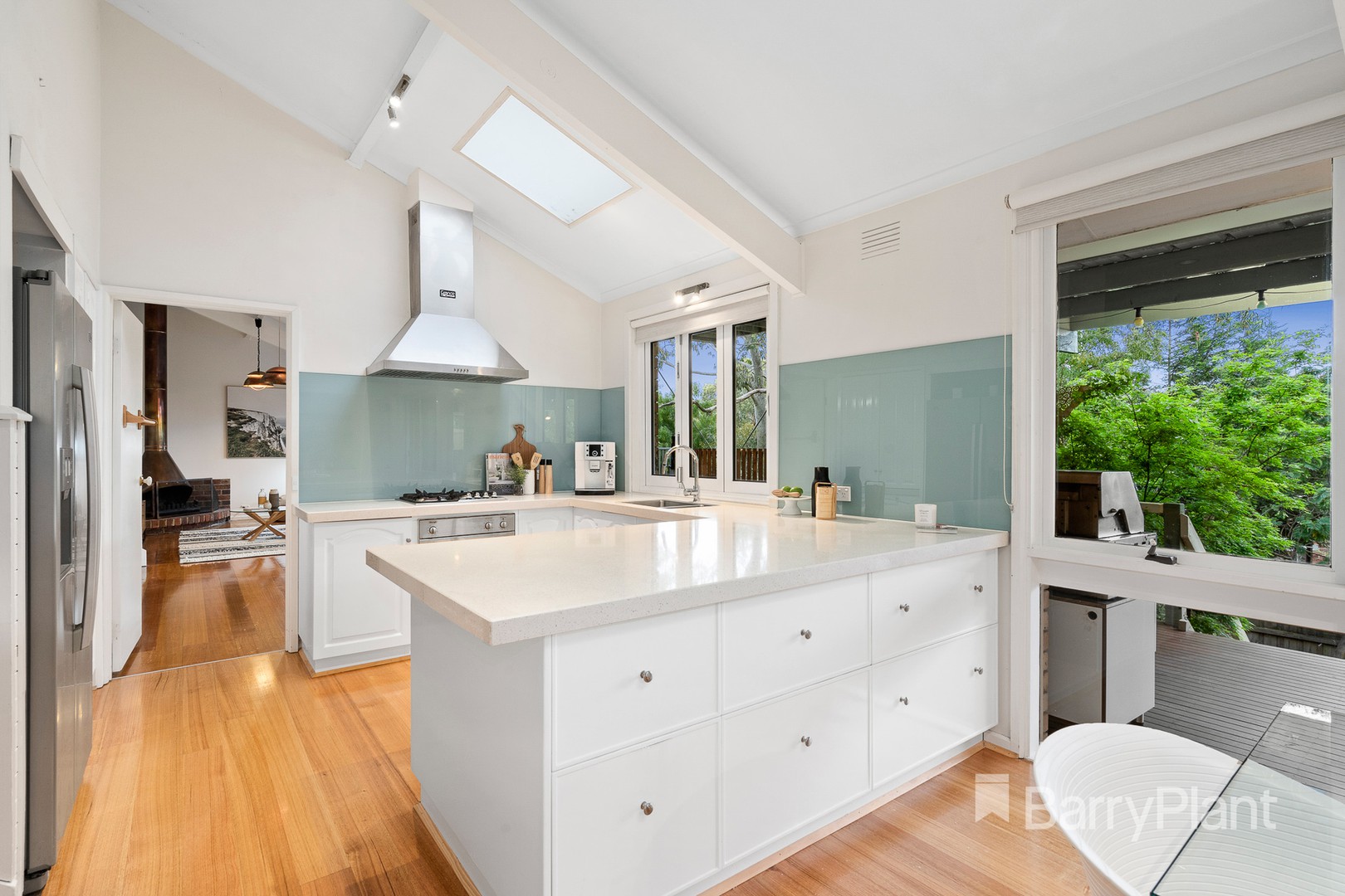 21 Malabar CrescentEltham, VIC 3095, Eltham - Thumbnail 2