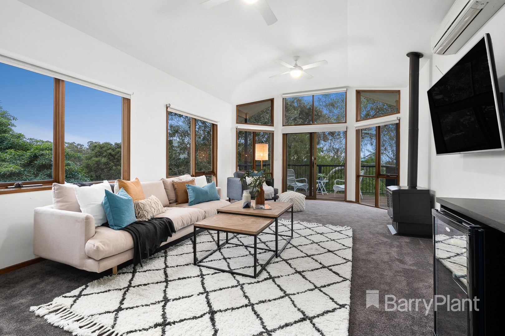 21 Malabar CrescentEltham, VIC 3095, Eltham - Thumbnail 5