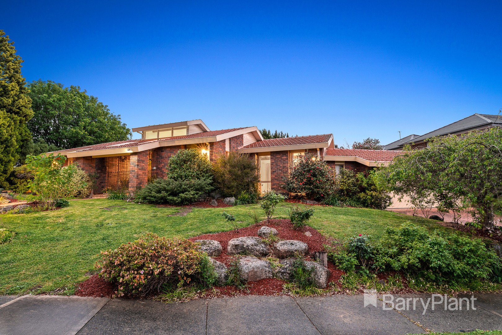 11 Mapledene Court, Templestowe, VIC 3106, Templestowe - Thumbnail 2