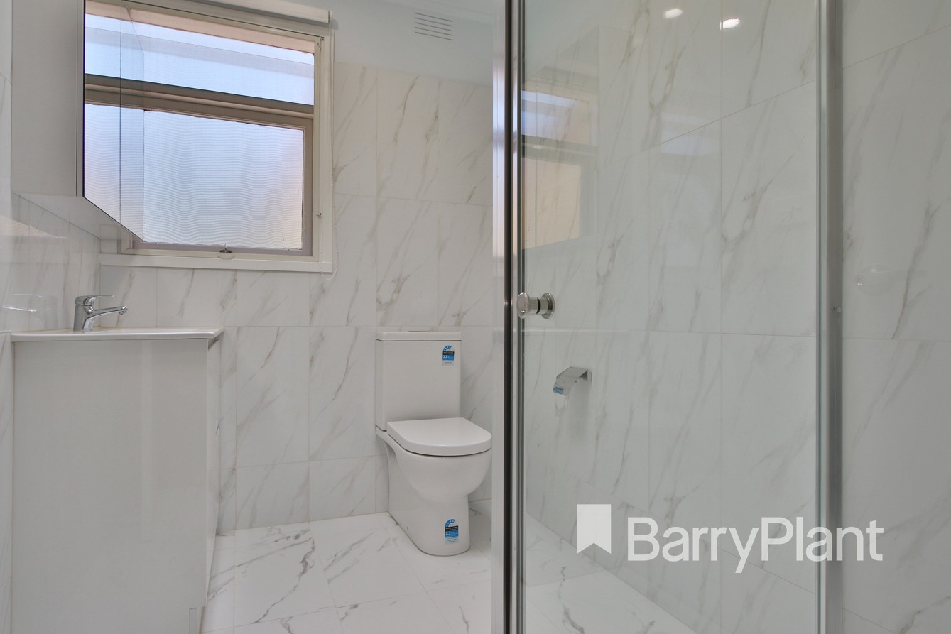 15 PALMERSTON  Avenue, Templestowe Lower, VIC 3107 - Thumbnail 2 - 24/10/2019