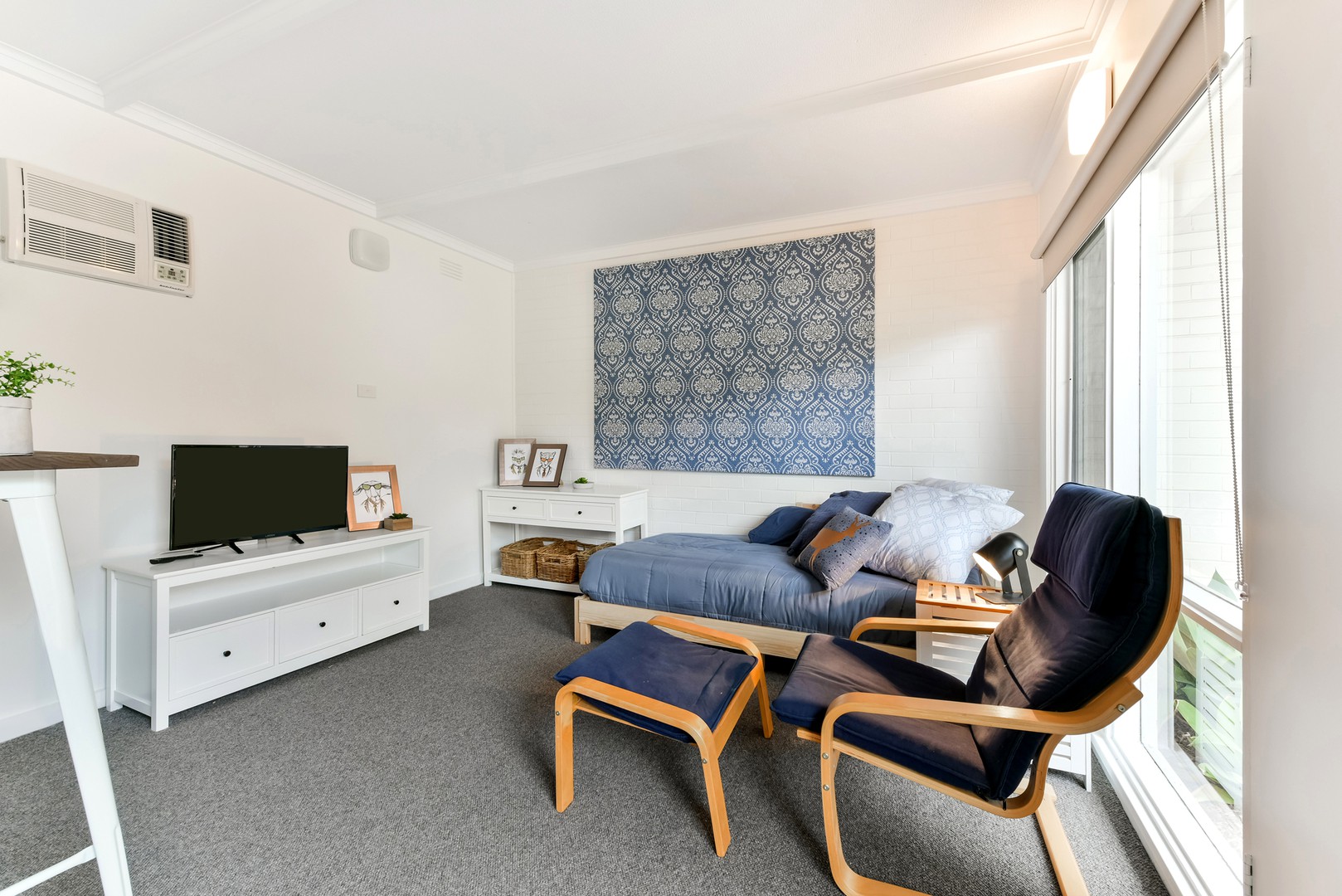 3/94 Aphrasia Street, Newtown, VIC 3220 - Thumbnail 2 - 29/10/2019