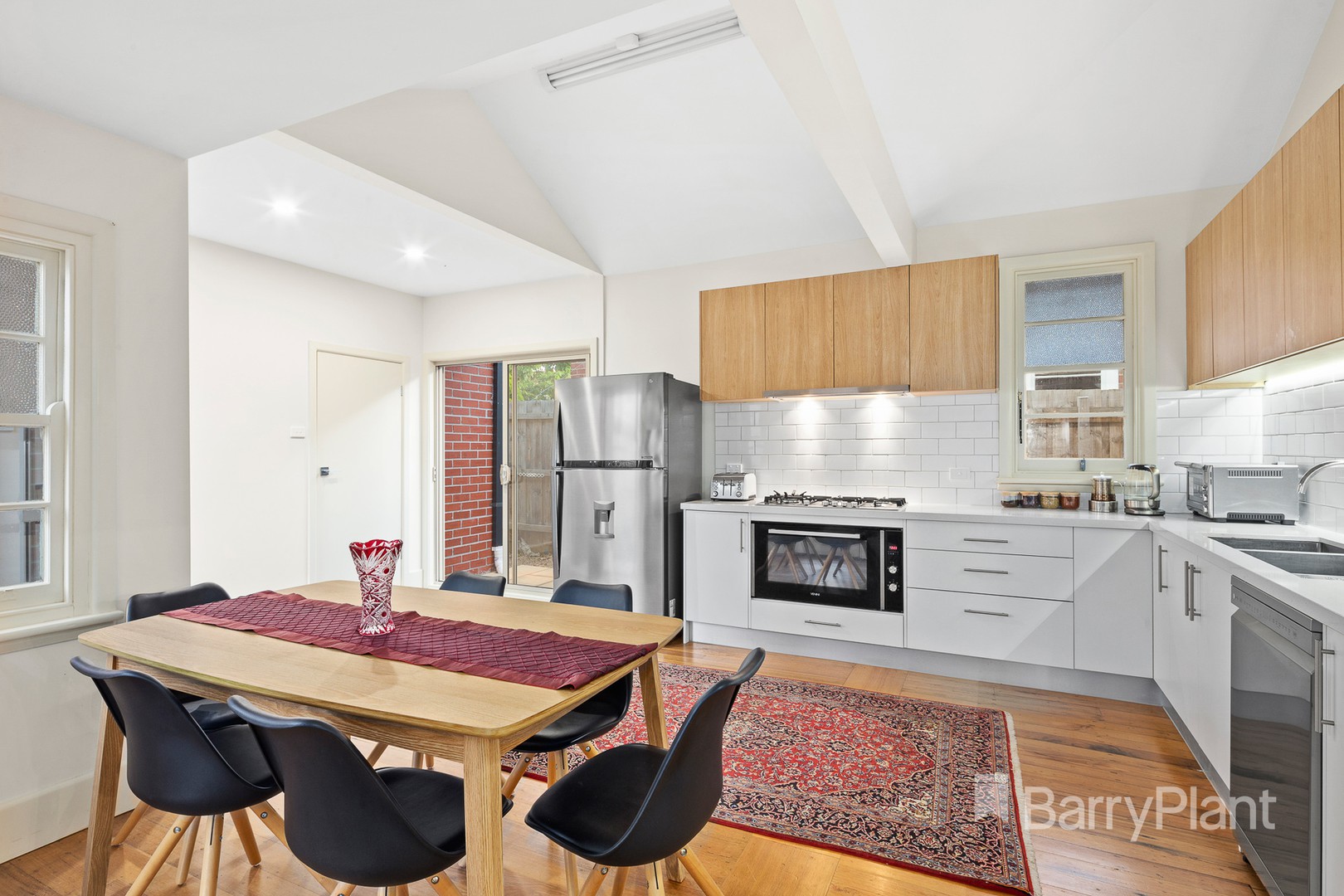26 Edwin Street, Ivanhoe, VIC 3079, Ivanhoe - Thumbnail 4
