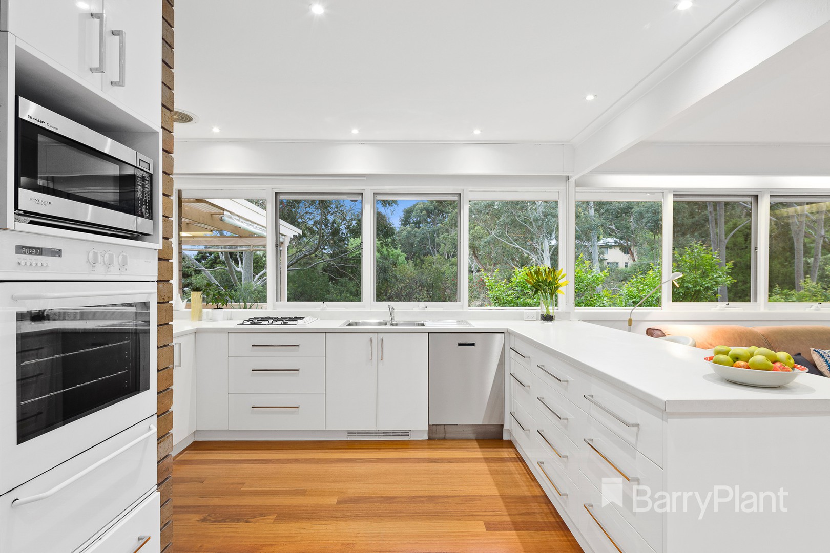 14 Tandarook Crescent, Donvale, VIC 3111, Donvale - Thumbnail 3