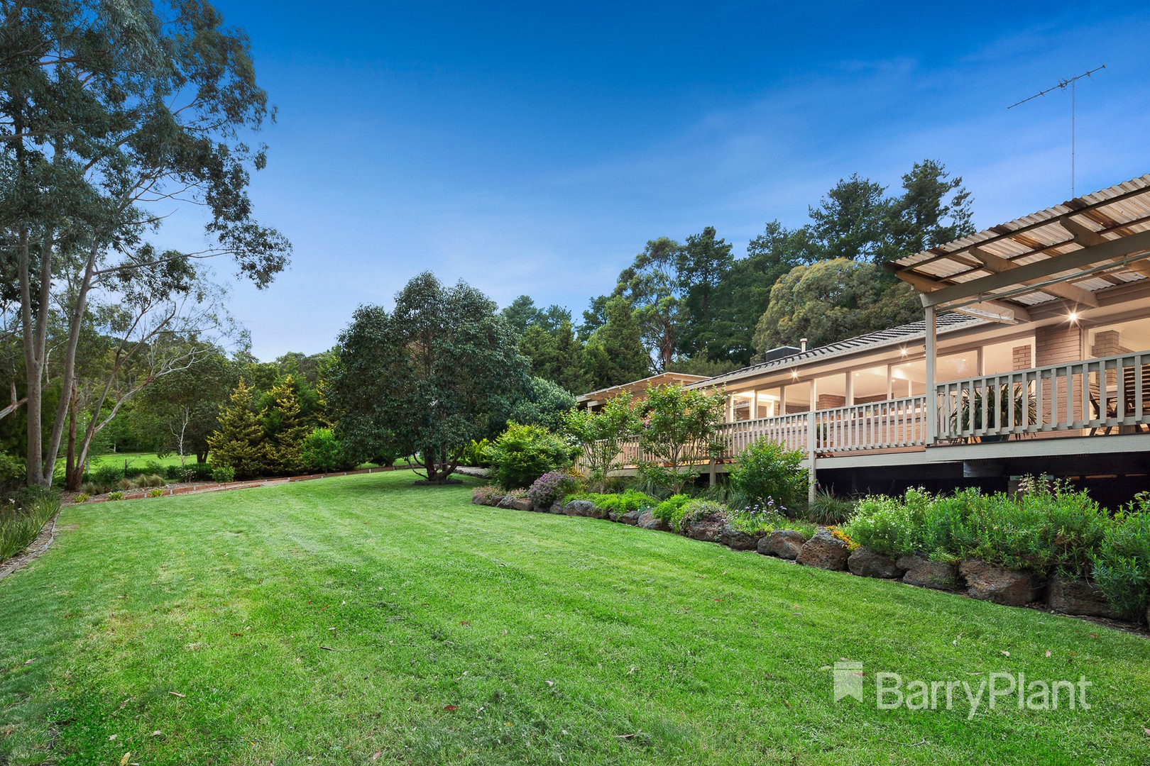 14 Tandarook Crescent, Donvale, VIC 3111, Donvale - Thumbnail 8