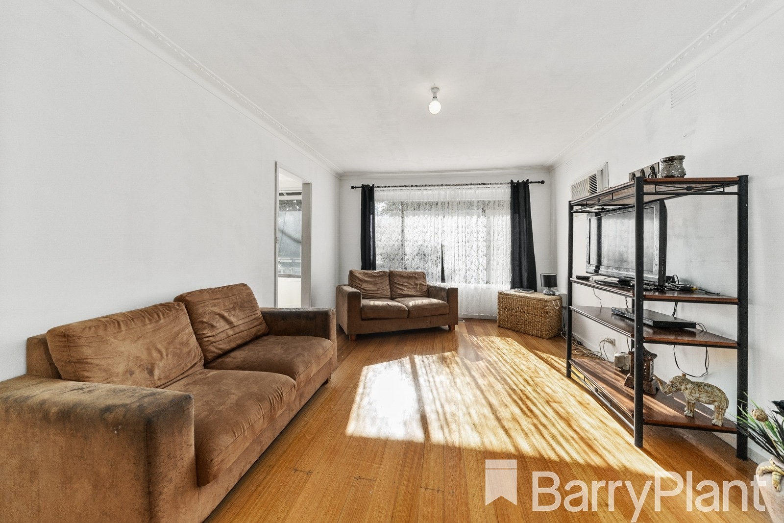 38 Campbell Parade, Cranbourne, VIC 3977 - Thumbnail 1 - 07/11/2019