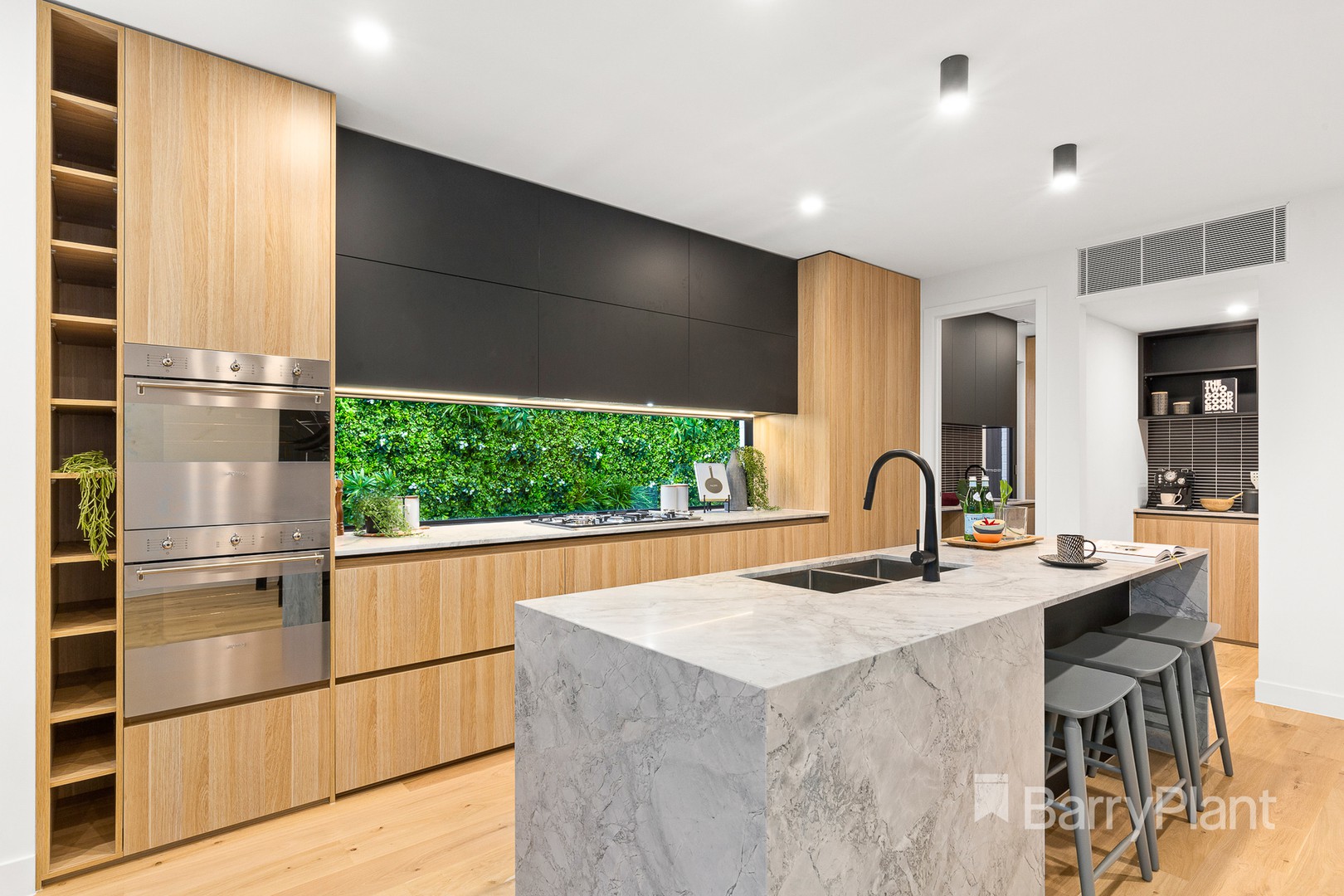 9 Nirvana Crescent, Bulleen, VIC 3105, Bulleen - Thumbnail 2