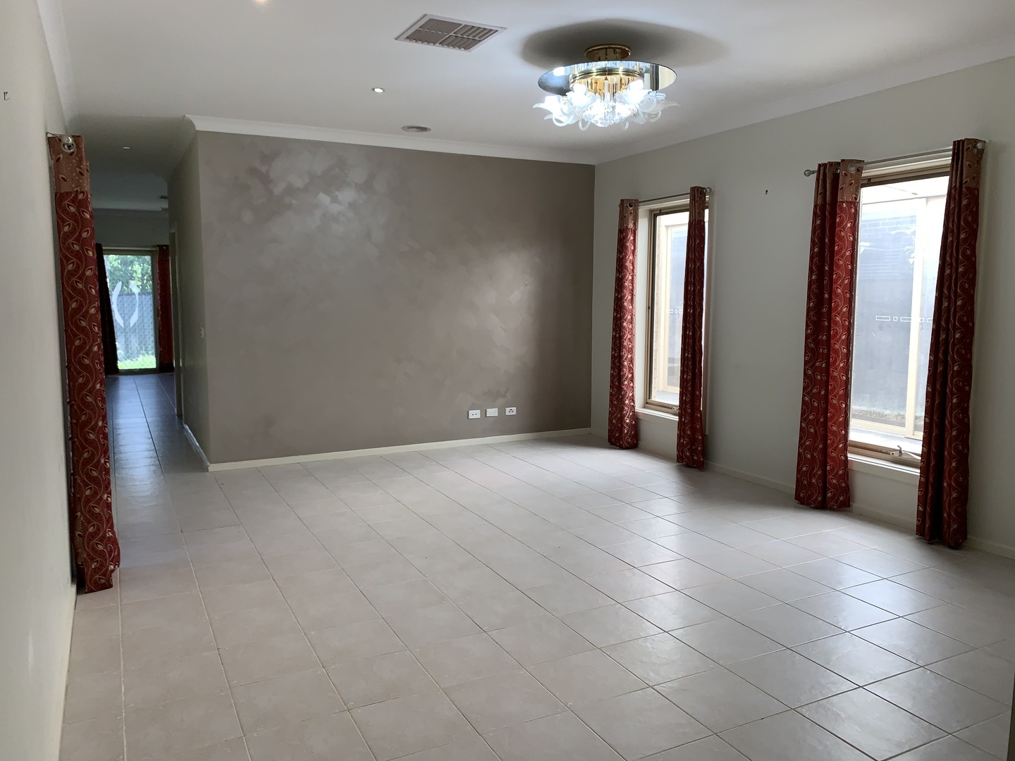 9 Edsall Street, Tarneit, VIC 3029 - Thumbnail 2 - 12/11/2019