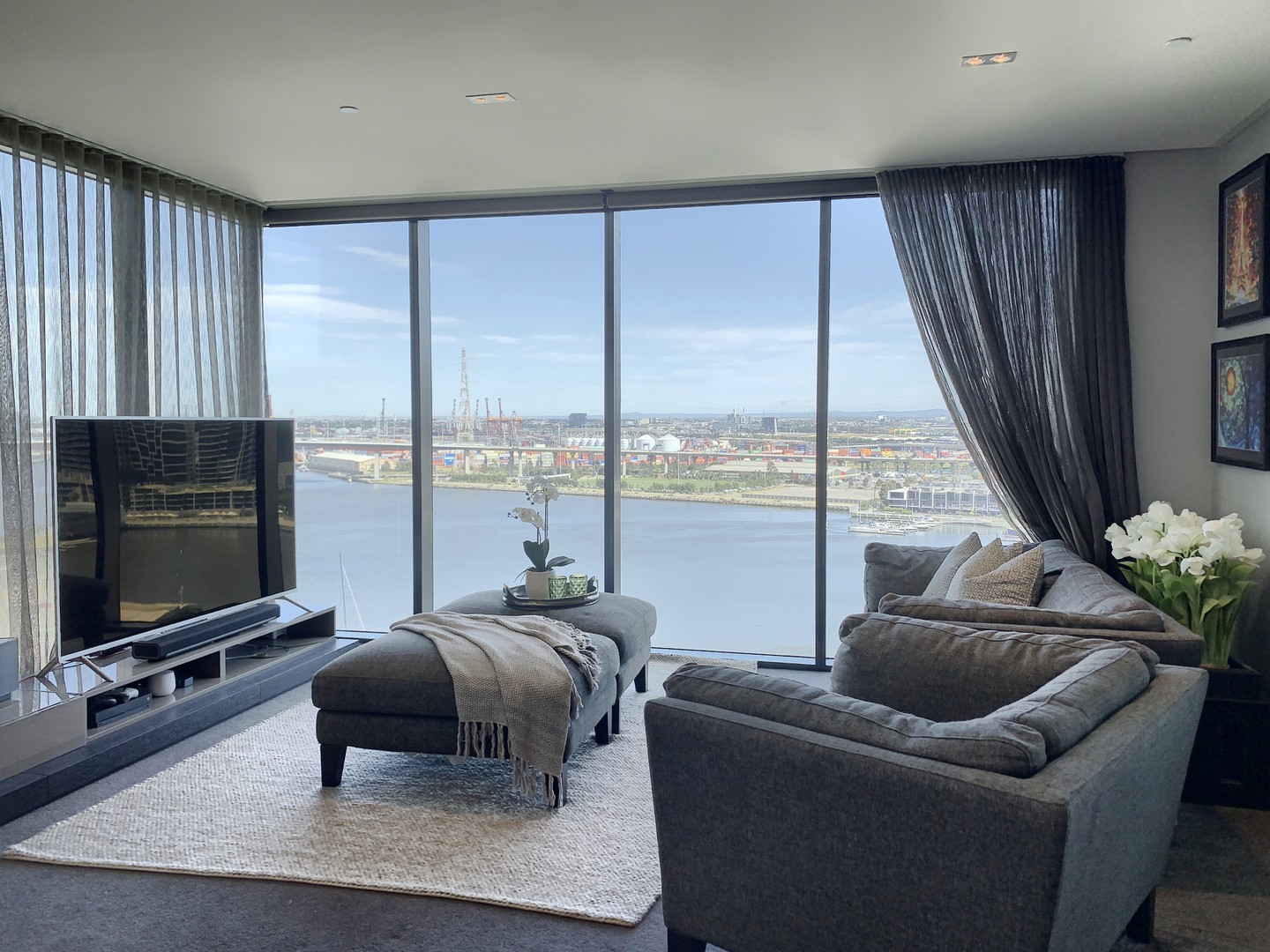 162/8 Waterside Place, Docklands, VIC 3008 - Thumbnail 1 - 12/11/2019