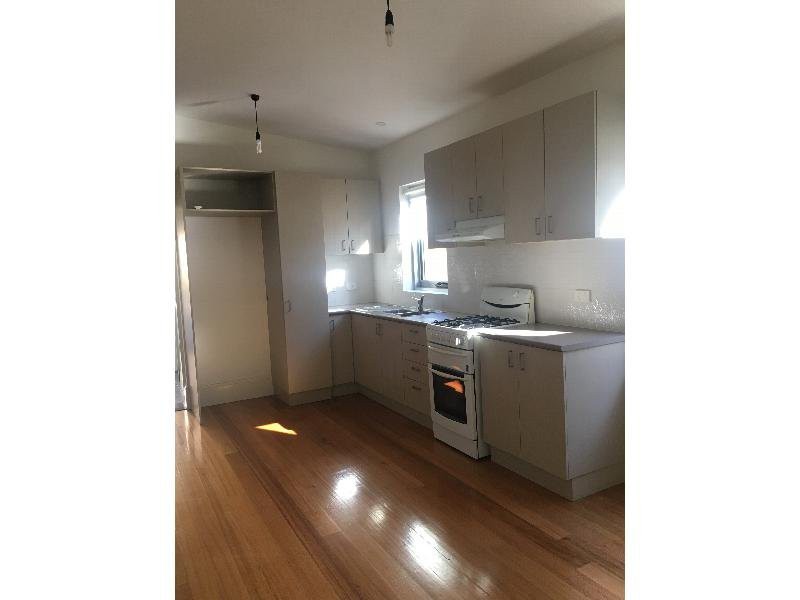 10 Milton Crescent, Preston, VIC 3072 - Thumbnail 1 - 12/11/2019