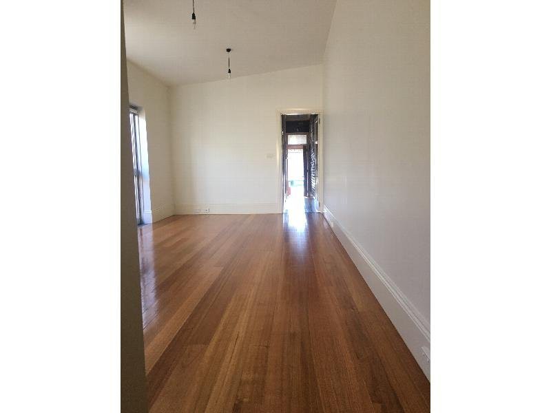 10 Milton Crescent, Preston, VIC 3072 - Thumbnail 2 - 12/11/2019