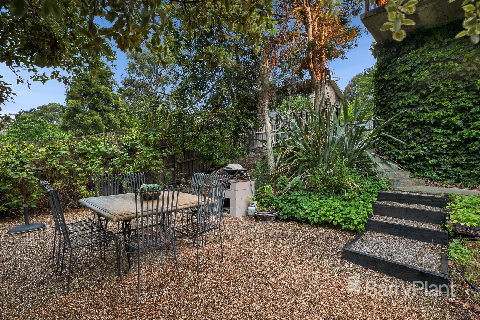 8 Acheron CrescentEltham North, VIC 3095, Eltham North - Thumbnail 5