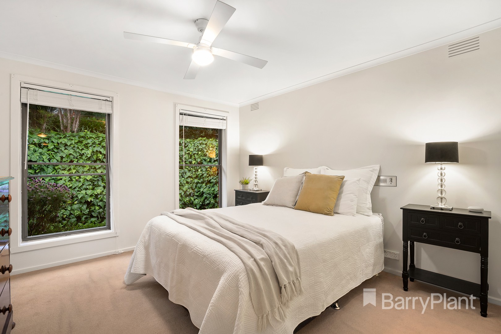 8 Acheron CrescentEltham North, VIC 3095, Eltham North - Thumbnail 8