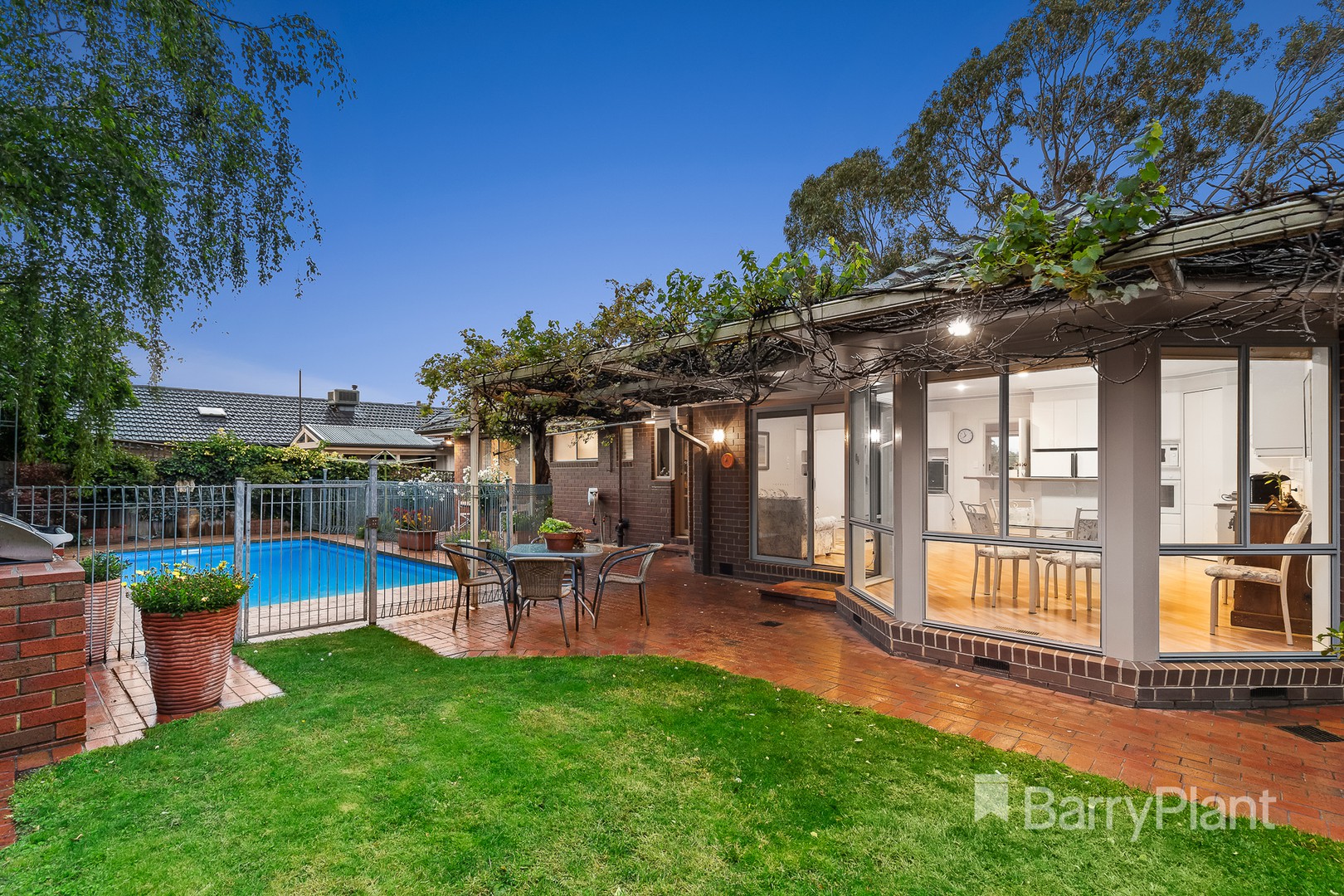 17 Belinda Crescent, Doncaster East, VIC 3109, Doncaster East - Thumbnail 2