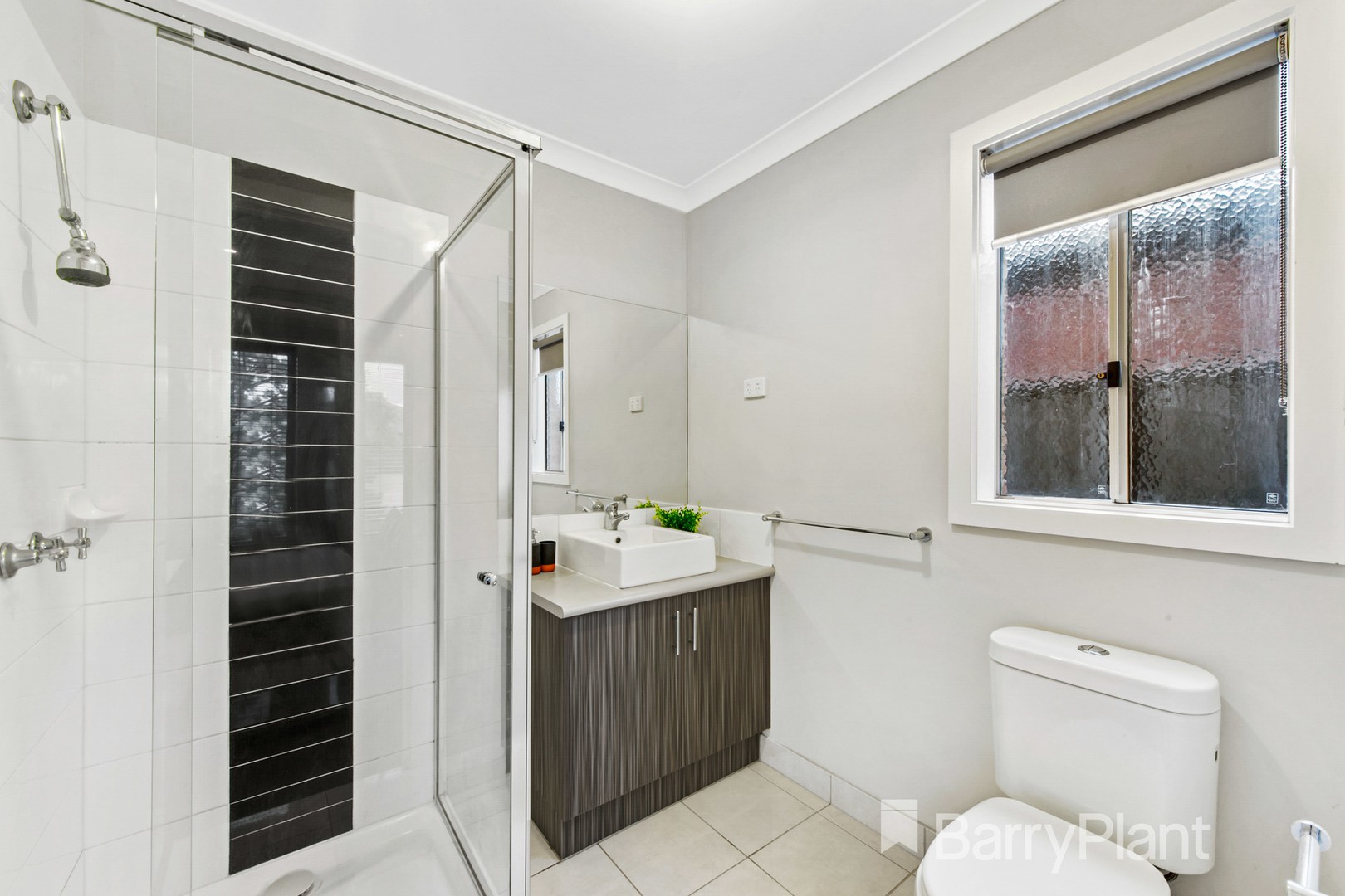 44 Kingbird Avenue, Tarneit, VIC 3029 - Thumbnail 2 - 14/11/2019