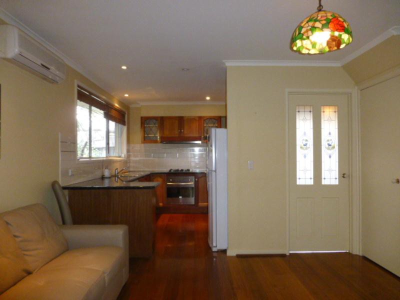 56 Wolverton Drive, Gladstone Park, VIC 3043 - Thumbnail 2 - 15/11/2019