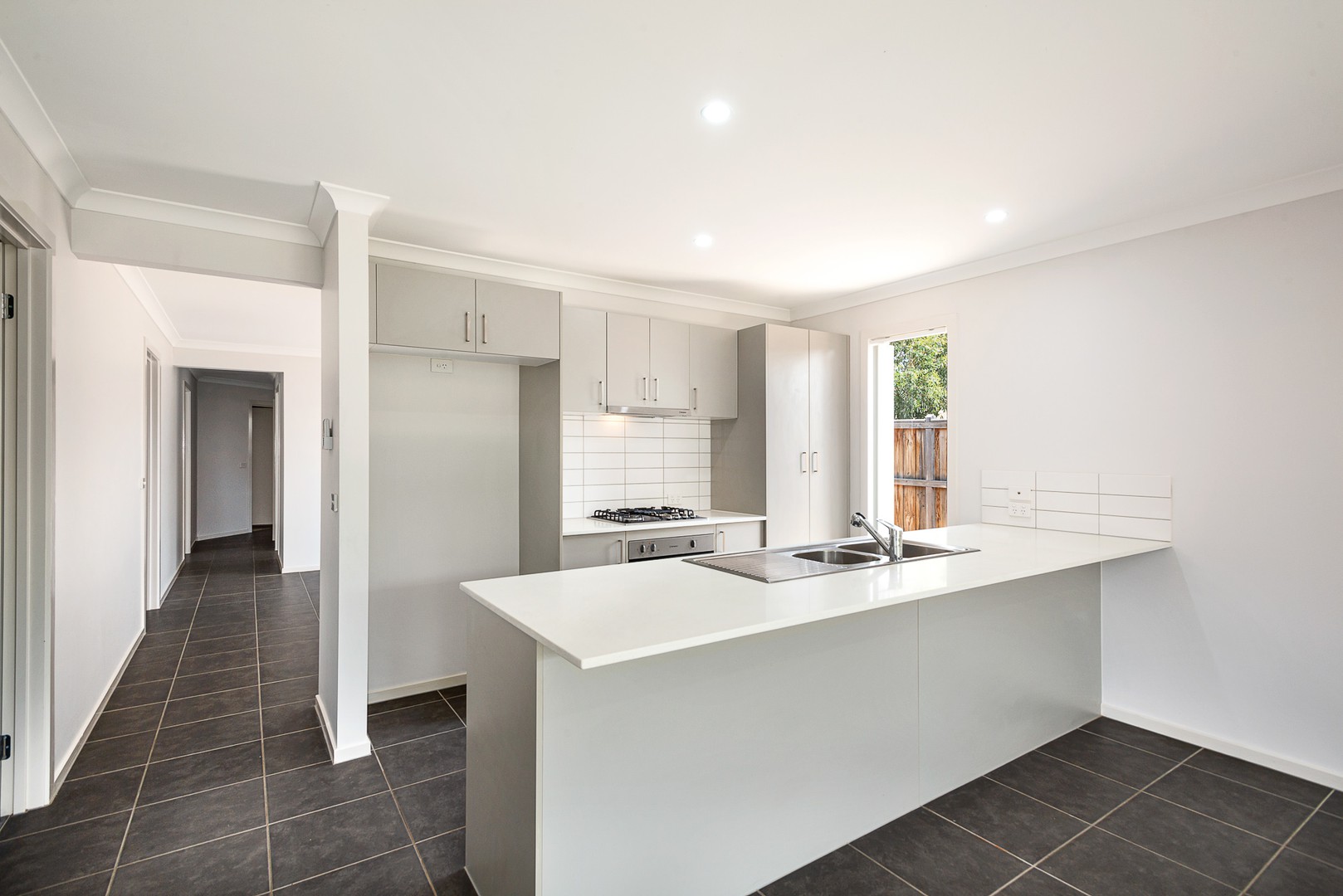 10 Marbella Avenue, Doreen, VIC 3754 - Thumbnail 2 - 13/01/2020