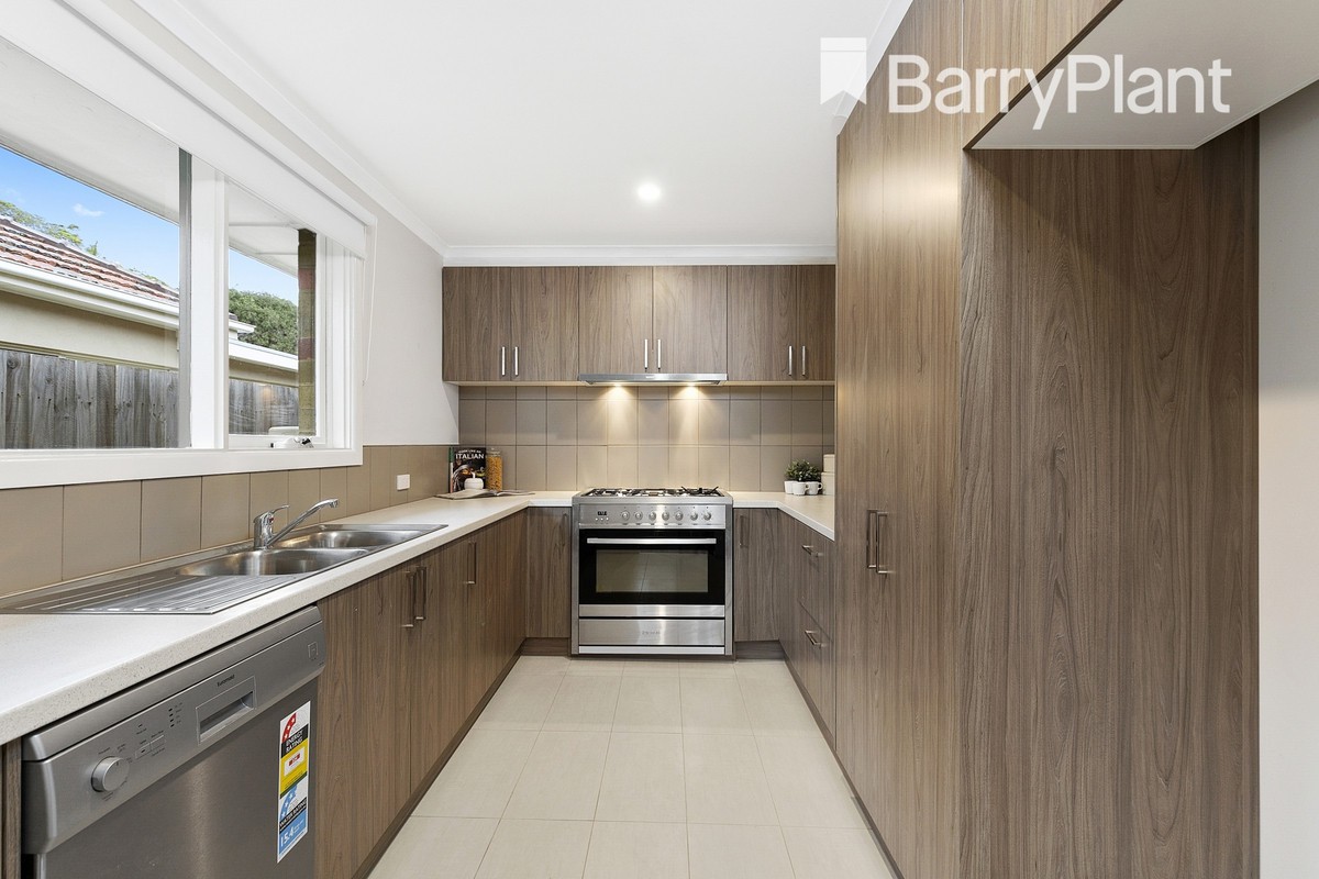 36 Ocean Street, Rosebud, VIC 3939 - Thumbnail 2 - 22/11/2019