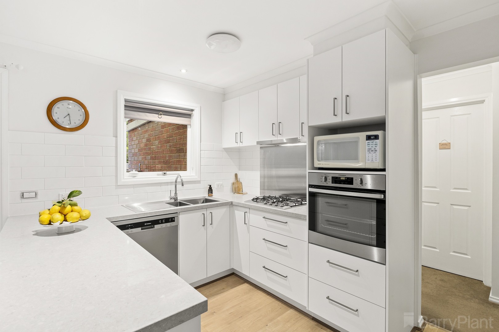 2/6 Everard Road, Ringwood East, VIC 3135 - Thumbnail 2 - 27/11/2019