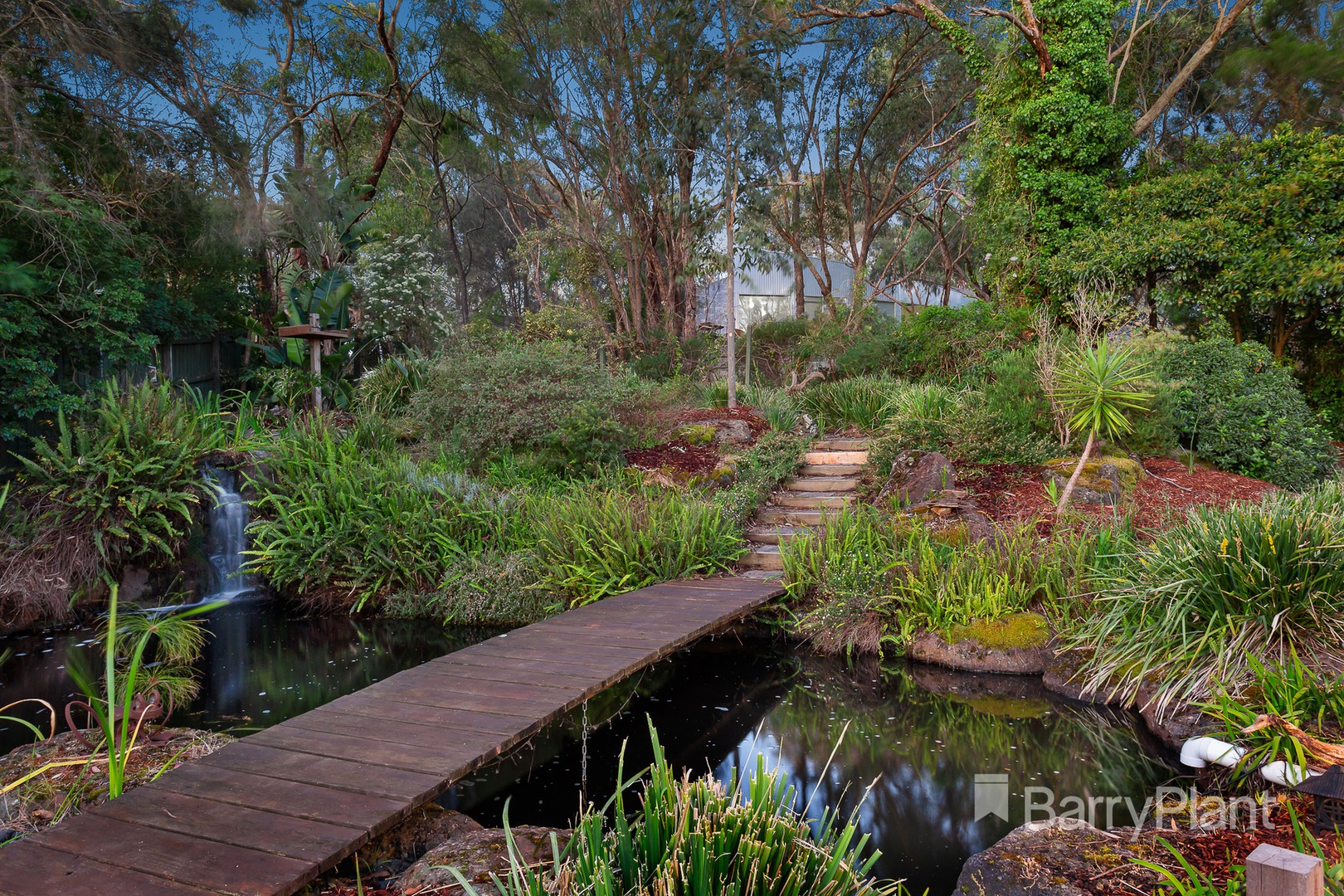 8 Stokes Place, Eltham, VIC 3095, Eltham - Thumbnail 2