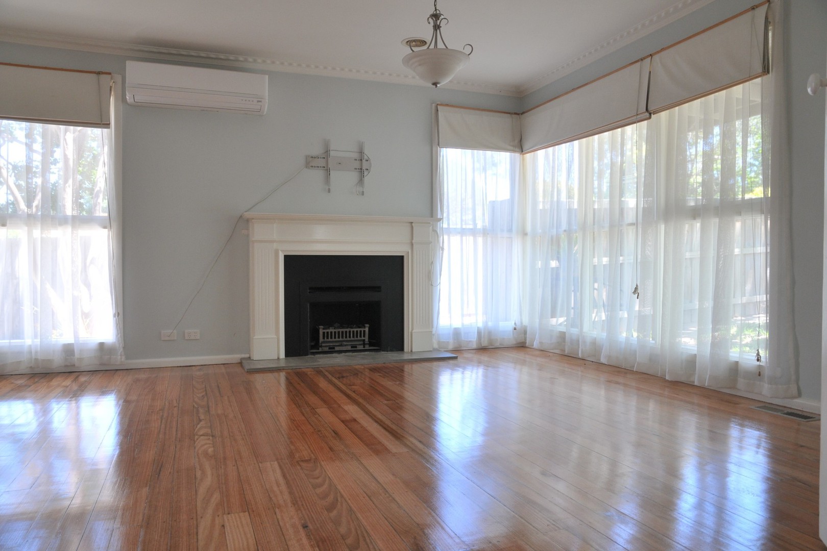 1/6 Vivienne Avenue, Boronia, VIC 3155 - Thumbnail 1 - 02/12/2019