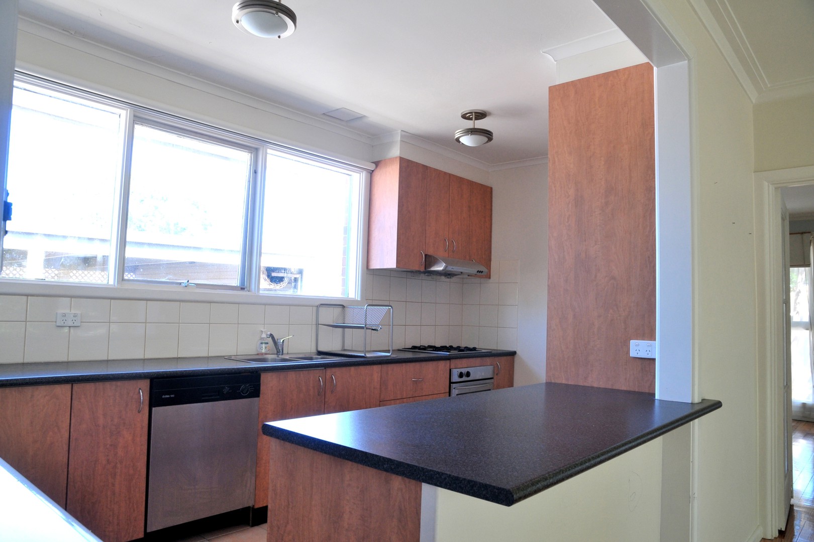 1/6 Vivienne Avenue, Boronia, VIC 3155 - Thumbnail 2 - 02/12/2019