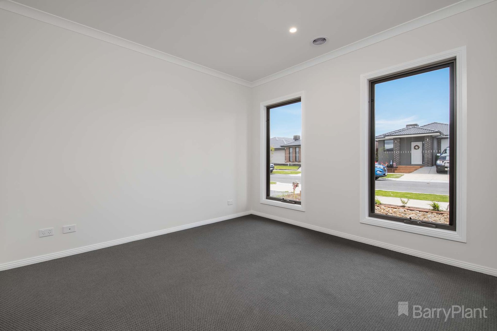 7 Freshman Avenue, Clyde, VIC 3978 - Thumbnail 2 - 05/12/2019