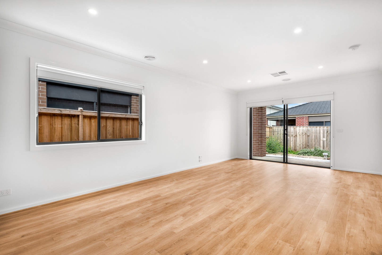 31 Lochran Road, Doreen, VIC 3754 - Thumbnail 2 - 06/12/2019