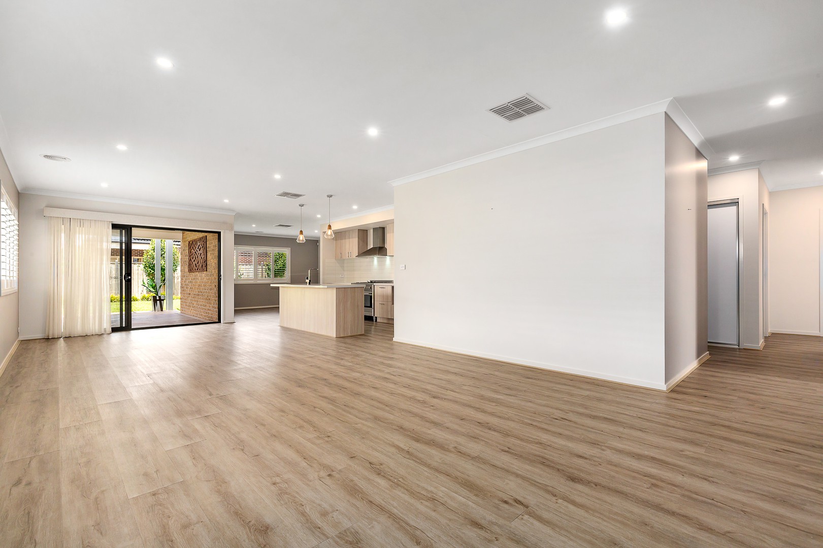 9 Bethany Way, Mickleham, VIC 3064 - Thumbnail 1 - 10/12/2019