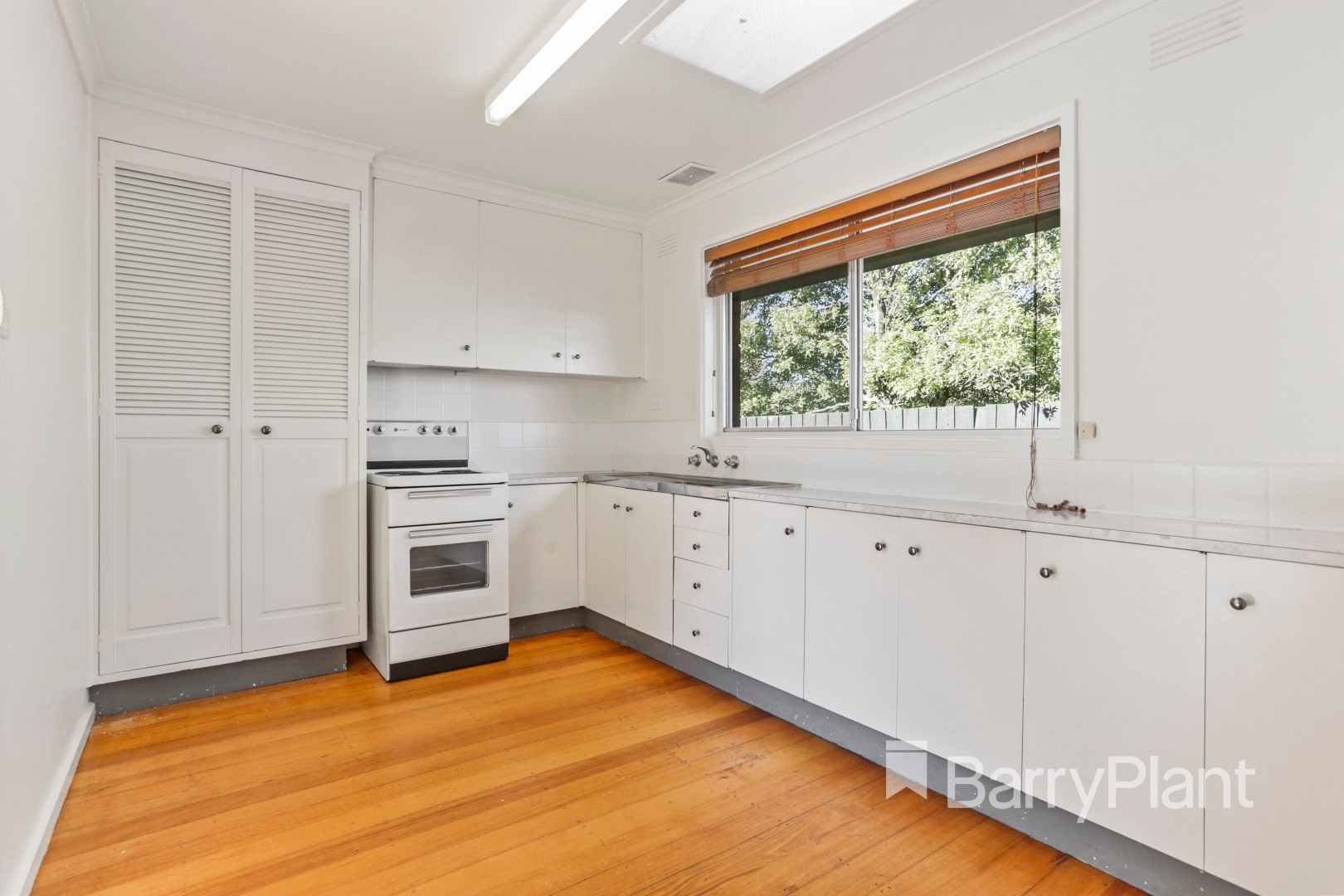 5/48 Plummer  Road, Mentone, VIC 3194 - Thumbnail 1 - 12/12/2019