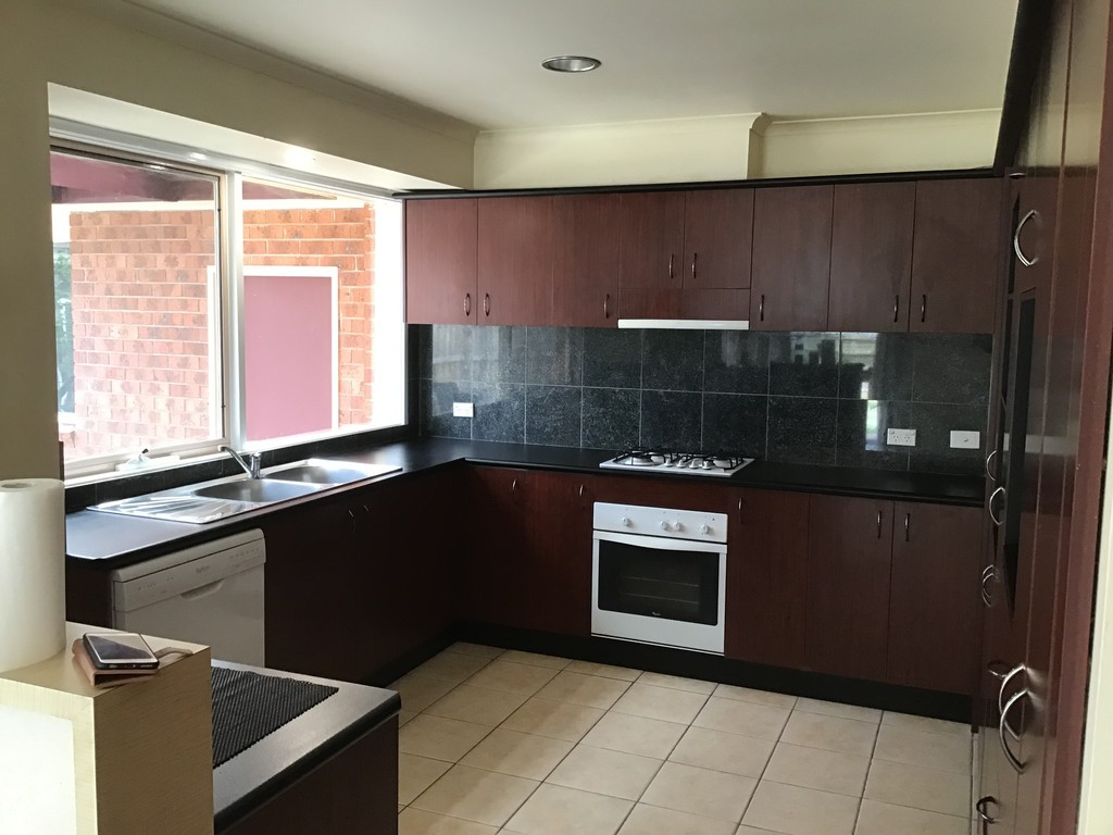 9 Briarwood Court, Sunbury, VIC 3429 - Thumbnail 2 - 13/12/2019