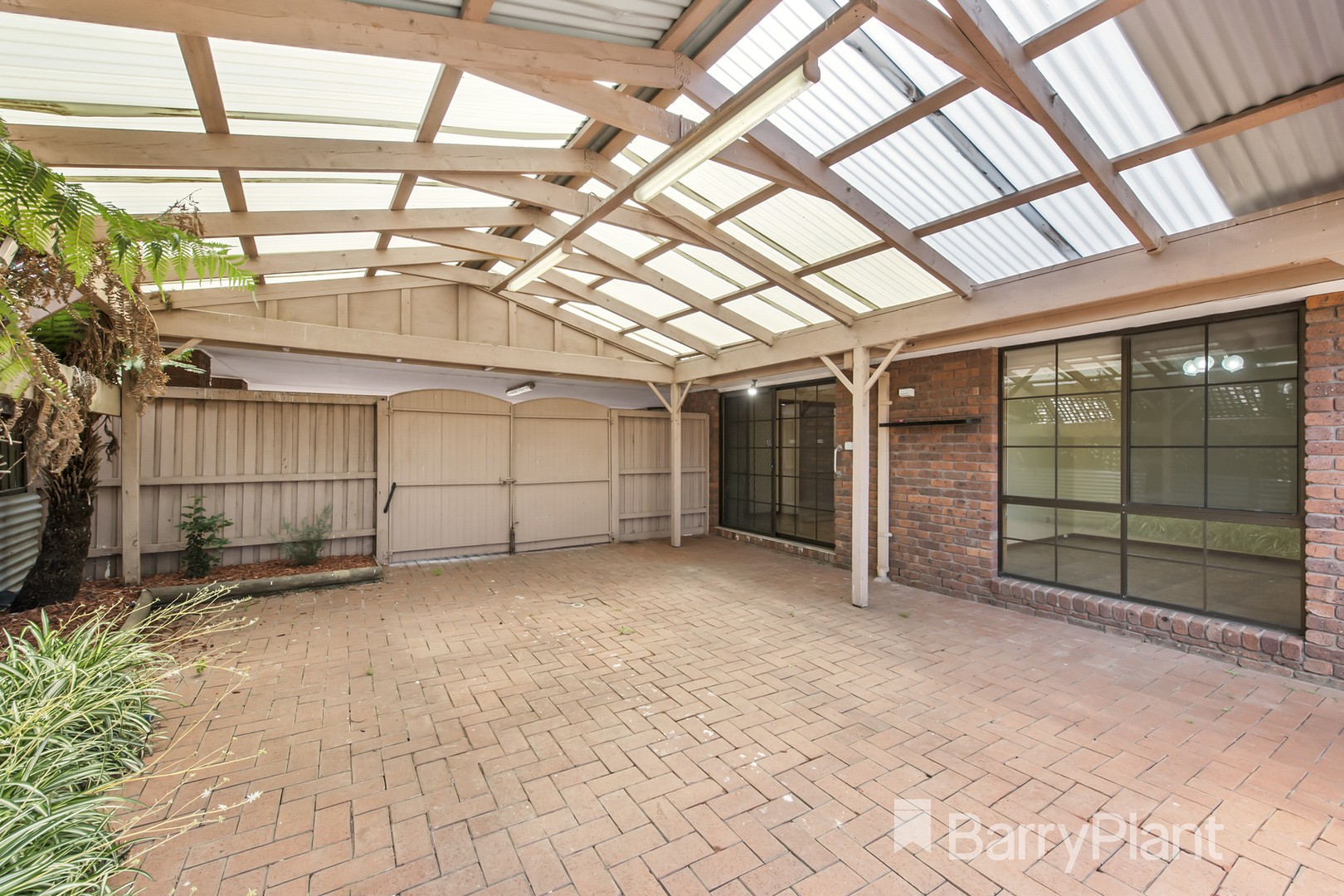 25 Wilson Crescent, Hoppers Crossing, VIC 3029 - Thumbnail 2 - 19/12/2019