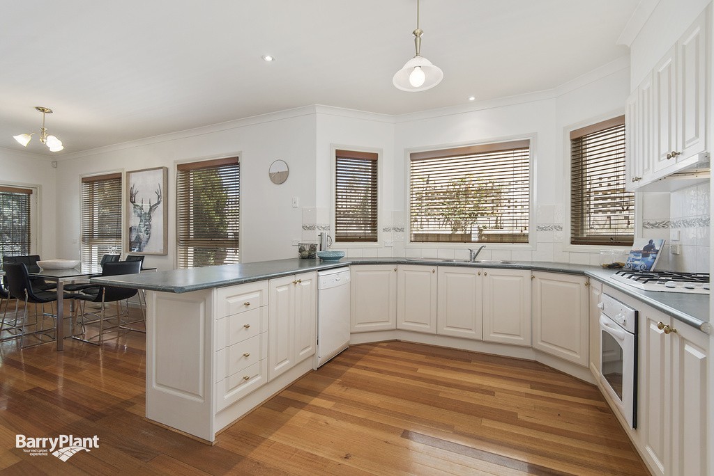 9 Catalina Court, Point Cook, VIC 3030 - Thumbnail 2 - 23/12/2019