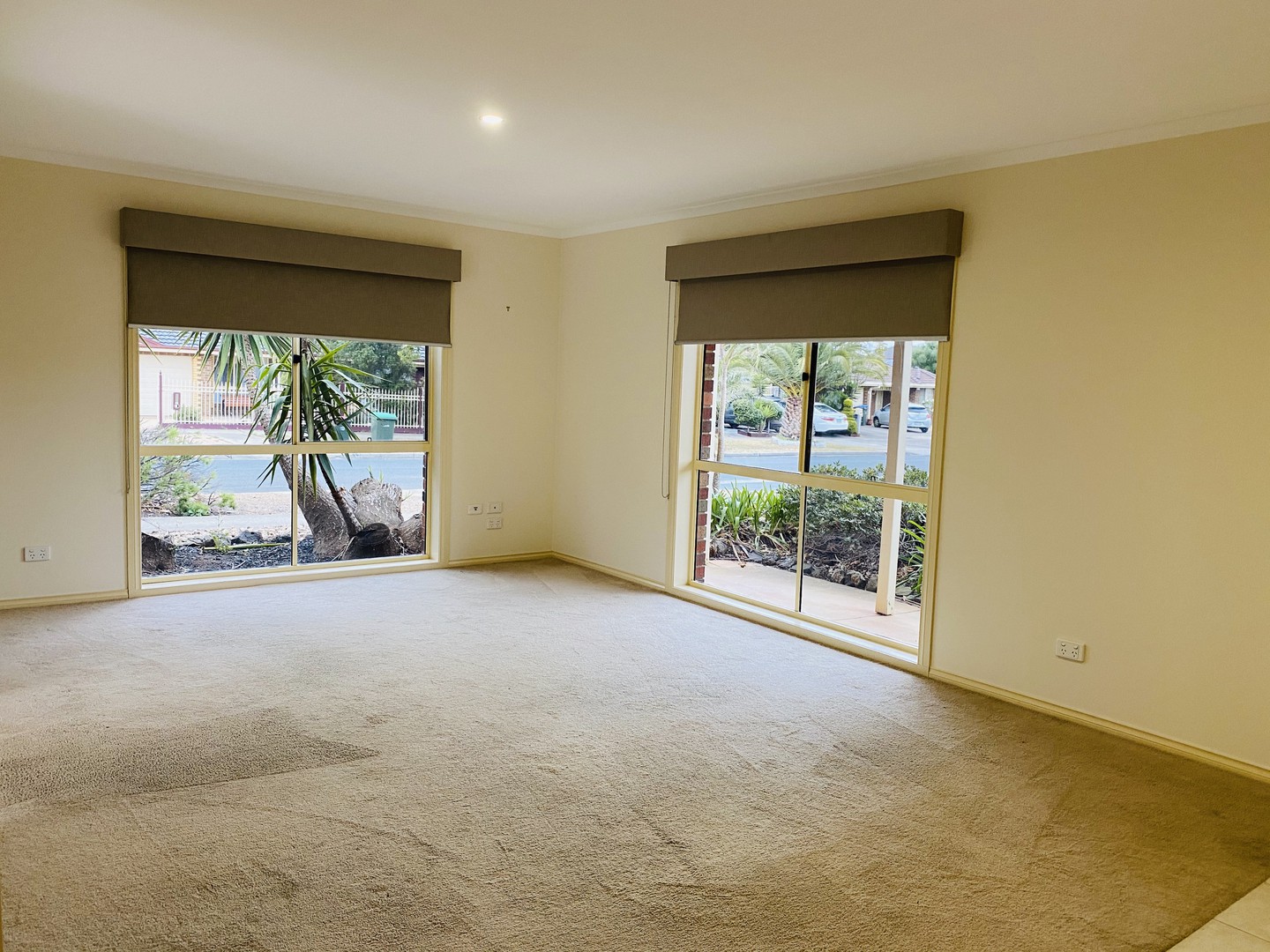 27 Incana Close, Hoppers Crossing, VIC 3029 - Thumbnail 2 - 08/01/2020