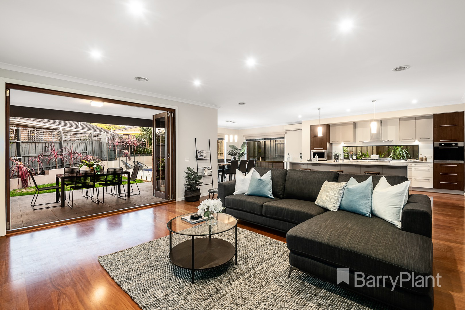 61 Whittens Lane, Doncaster, VIC 3108, Doncaster - Thumbnail 4