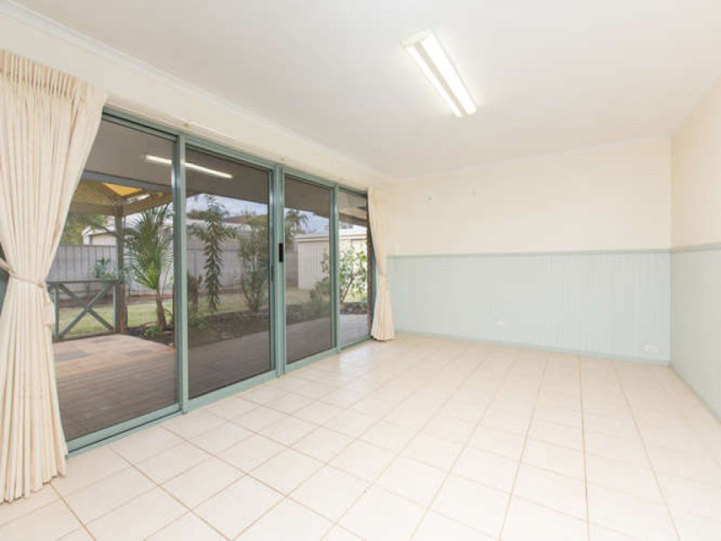 6 Rusticana Court, Mildura, VIC 3500 - Thumbnail 2 - 09/01/2020