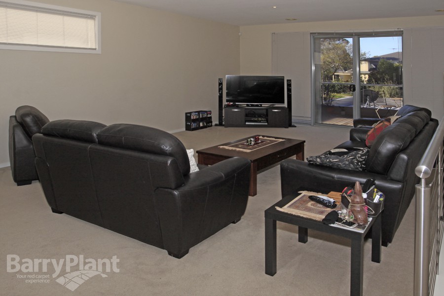 64 Wilsons Road, Mornington, VIC 3931 - Thumbnail 2 - 09/01/2020