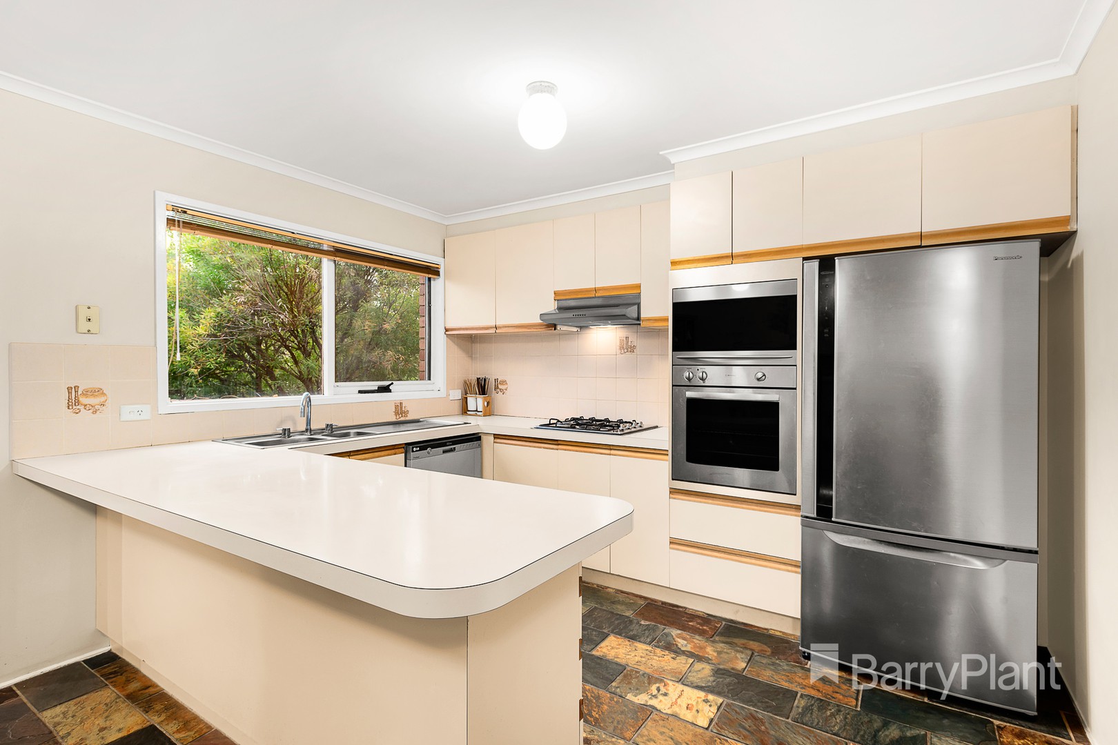 101 Weidlich RoadEltham North, VIC 3095, Greensborough - Thumbnail 2