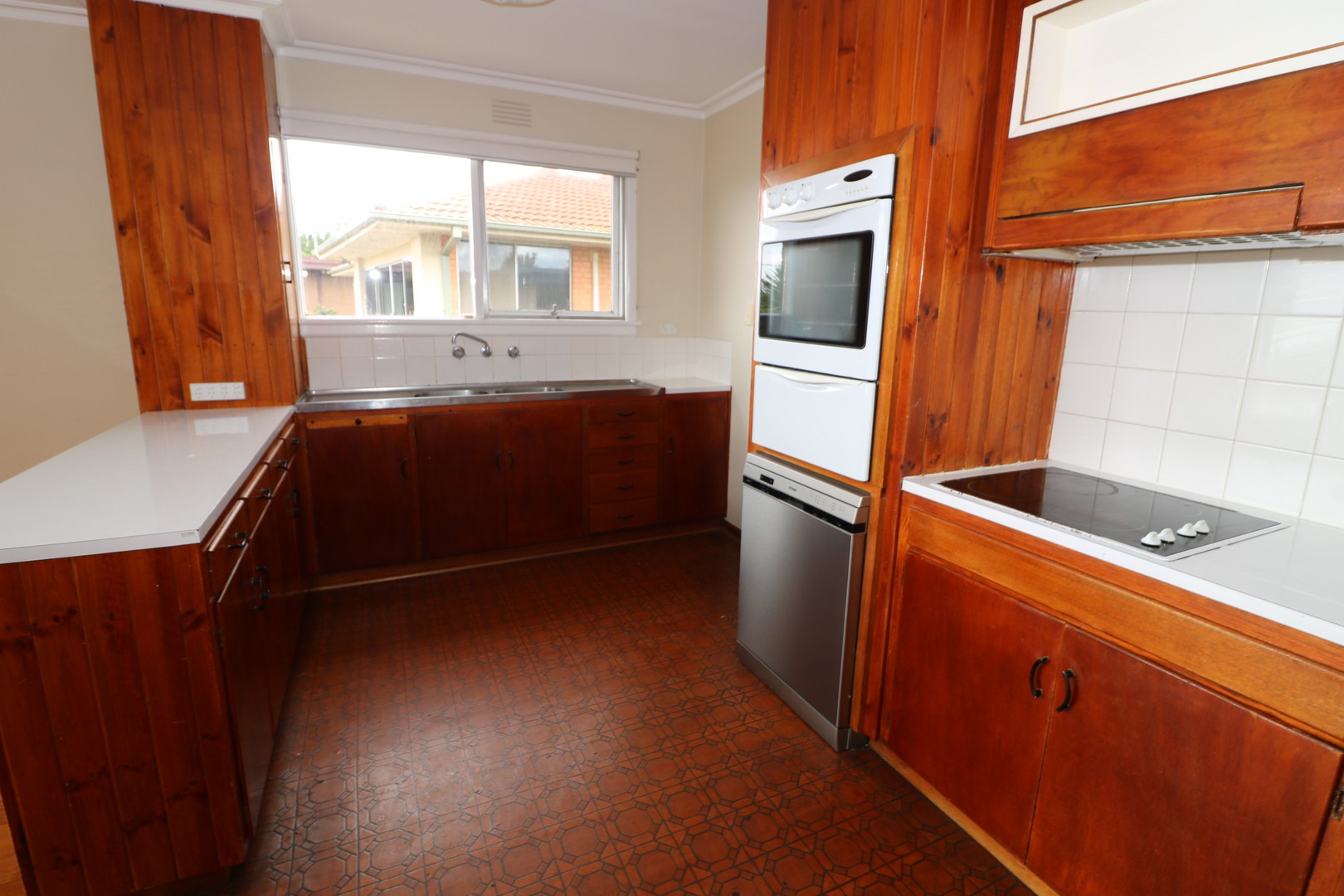 30 Devon Street, Hamlyn Heights, VIC 3215 - Thumbnail 1 - 24/01/2020