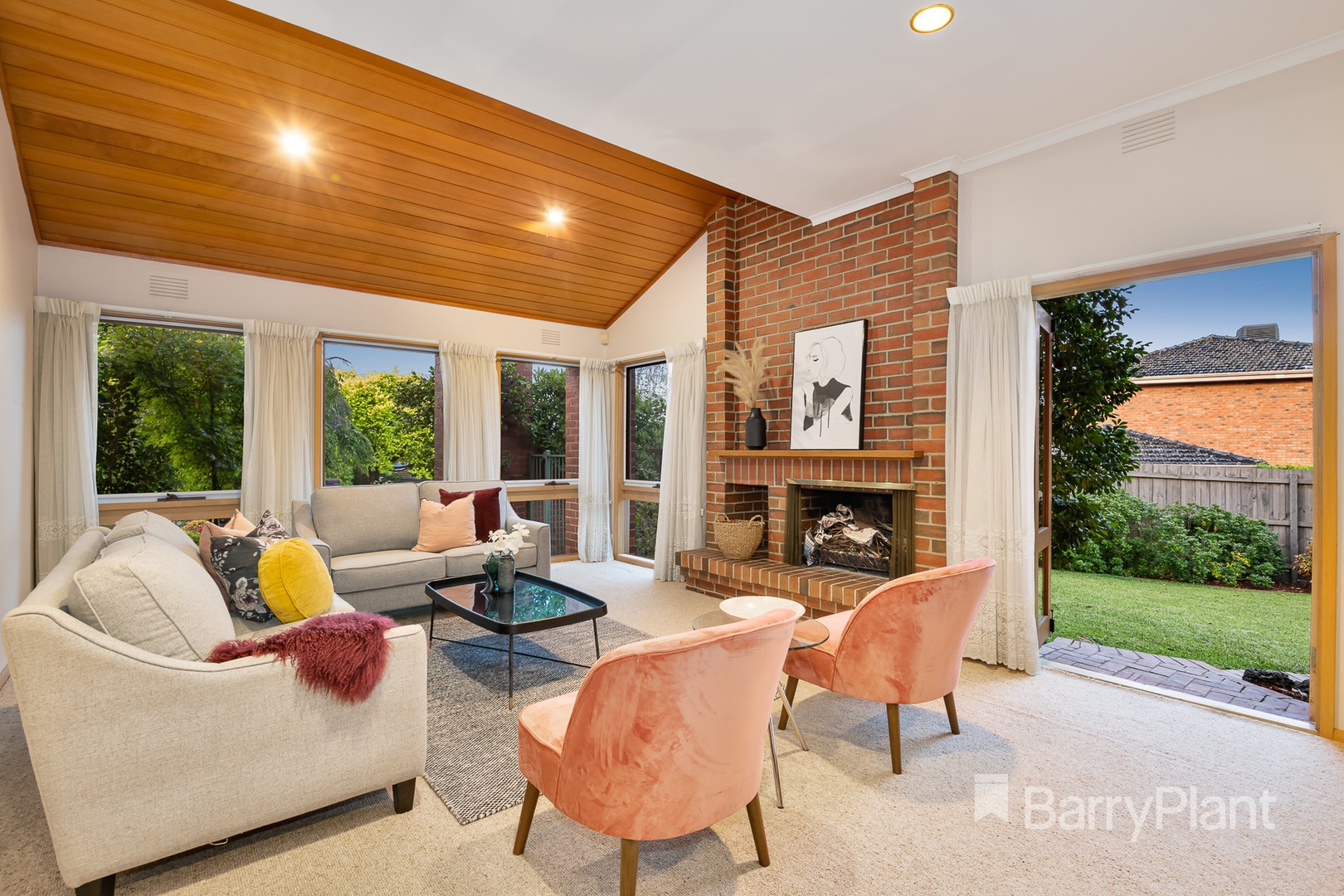 19 Hemingway AvenueTemplestowe, VIC 3106, Templestowe - Thumbnail 2