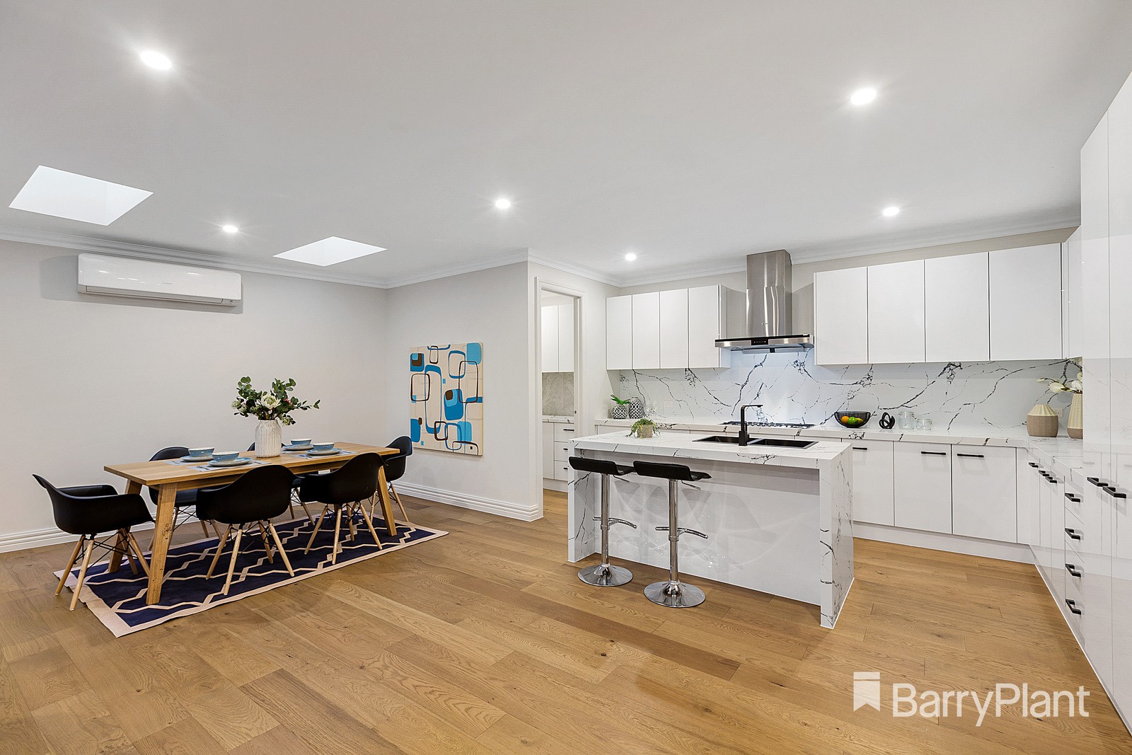 9 Foxley Street, Glen Waverley, VIC 3150 - Thumbnail 2 - 28/01/2020