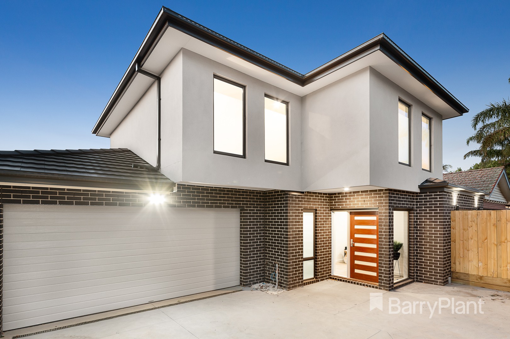 2/18 Devon Street, Cheltenham, VIC 3192 - Thumbnail 2 - 28/01/2020