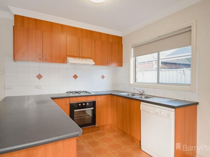 30 Ashwood Grove, Pakenham, VIC 3810 - Thumbnail 2 - 28/01/2020