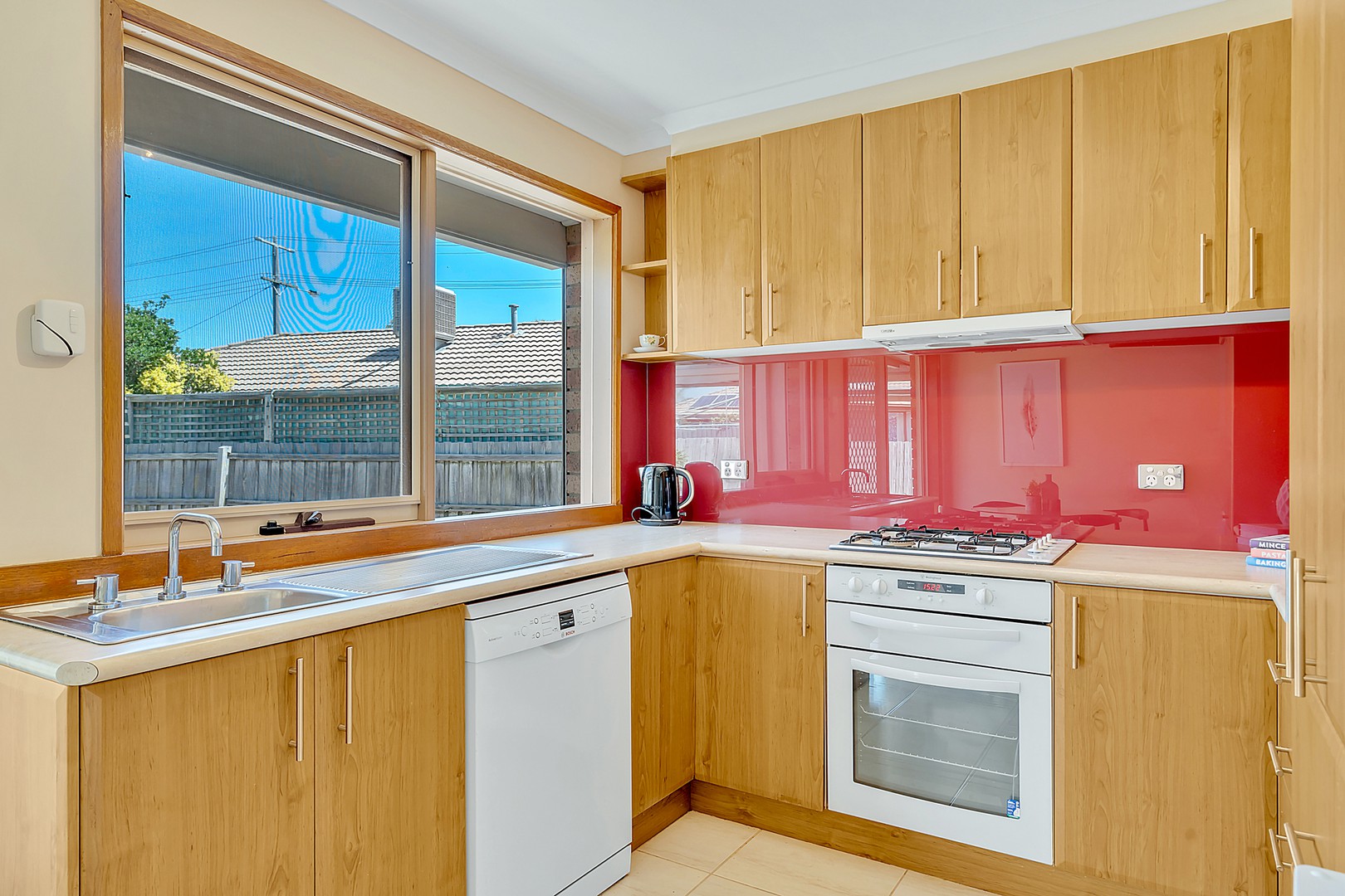 4 Redhill Court, Craigieburn, VIC 3064 - Thumbnail 2 - 30/01/2020