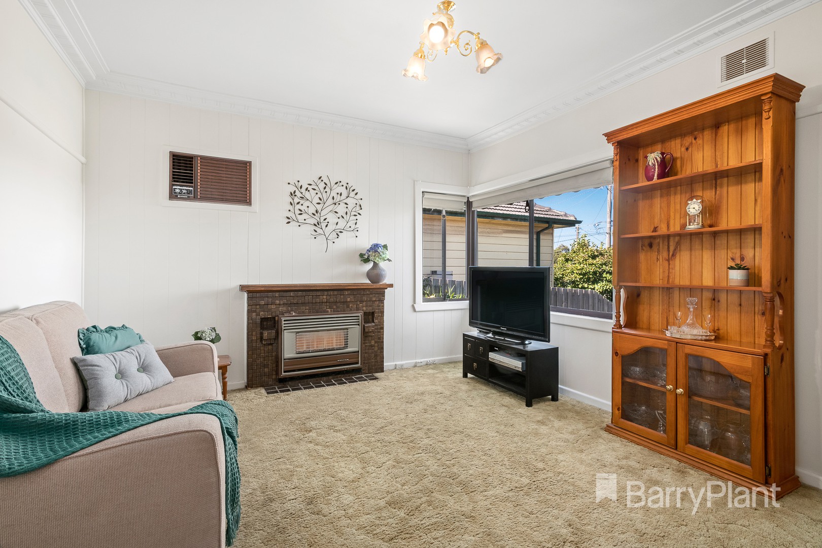31 Beatrice Street, Preston, VIC 3072 - Thumbnail 2 - 04/02/2020