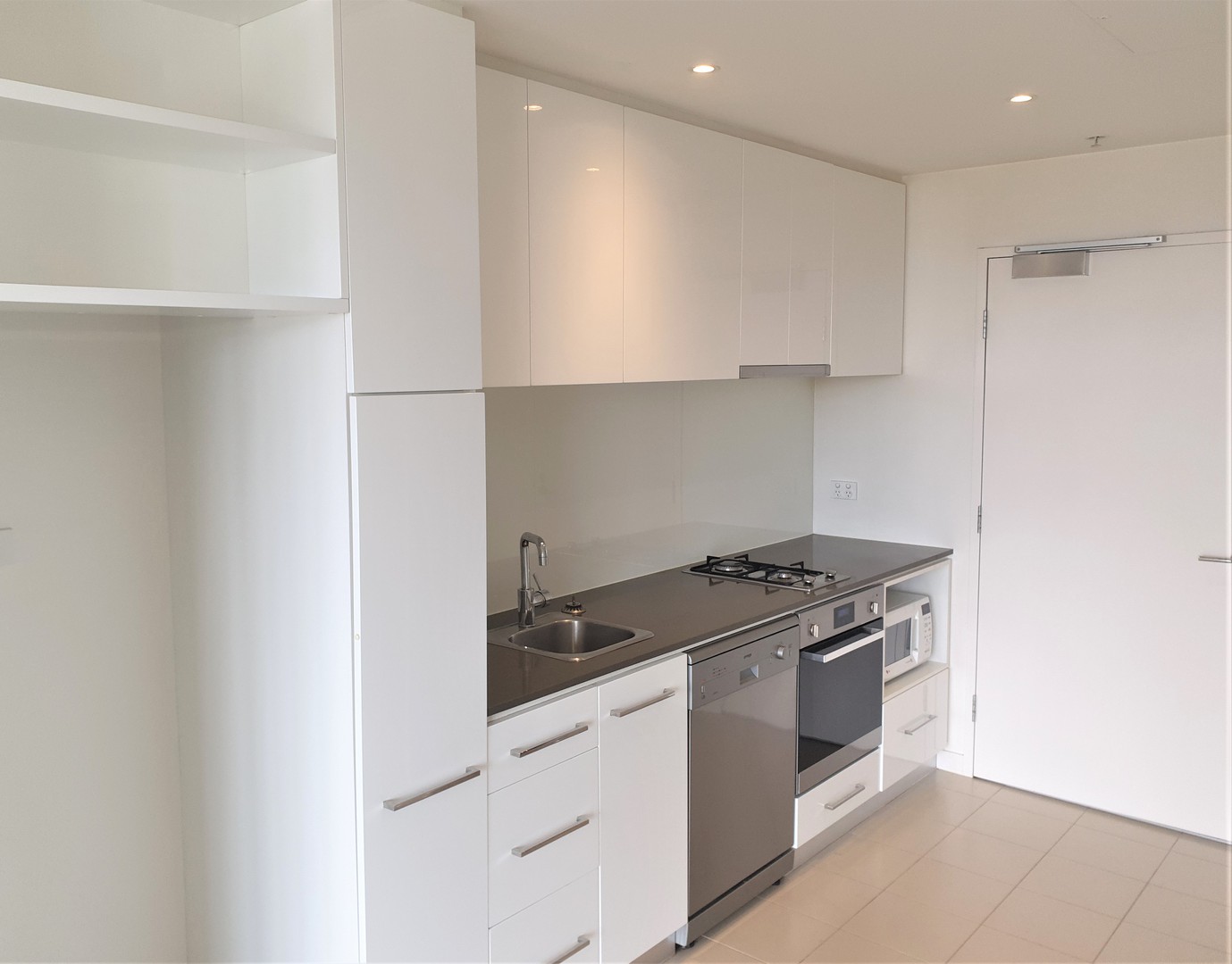 1814/8 Marmion Place, Docklands, VIC 3008 - Thumbnail 1 - 08/02/2020