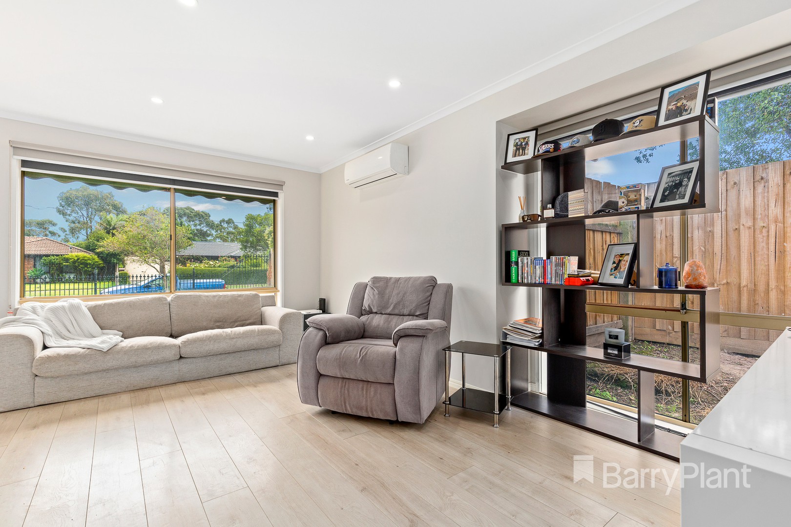 17 Avington Crescent, Boronia, VIC 3155 - Thumbnail 2 - 11/02/2020