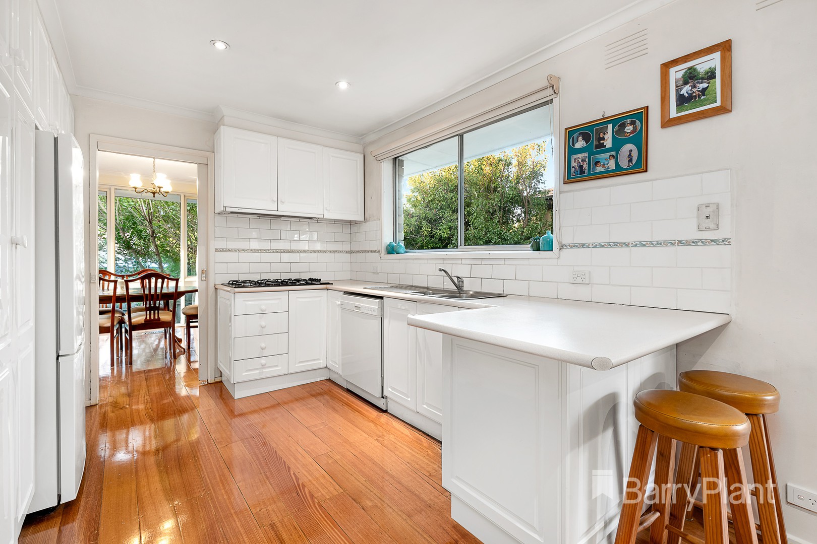 1 Sandhurst Avenue, Doncaster East, VIC 3109, Doncaster East - Thumbnail 5