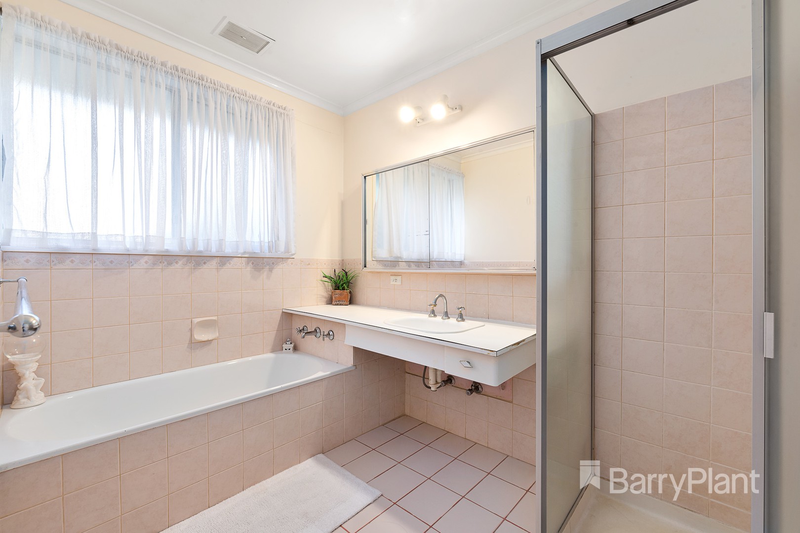 1 Sandhurst Avenue, Doncaster East, VIC 3109, Doncaster East - Thumbnail 8